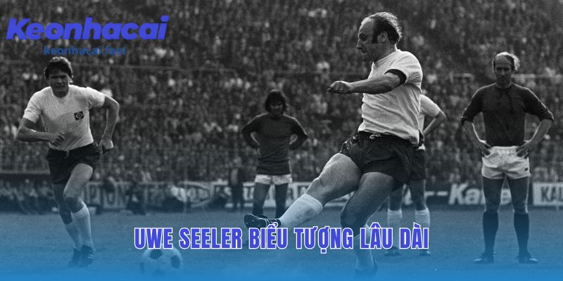 Uwe Seeler một trong những ngôi sao hàng đầu trưởng thành từ CLB Hamburg
